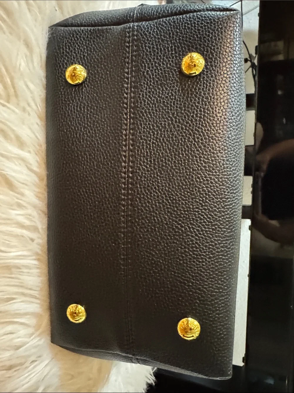 High quality  Black Leather Hobo Bag with Gold Logo